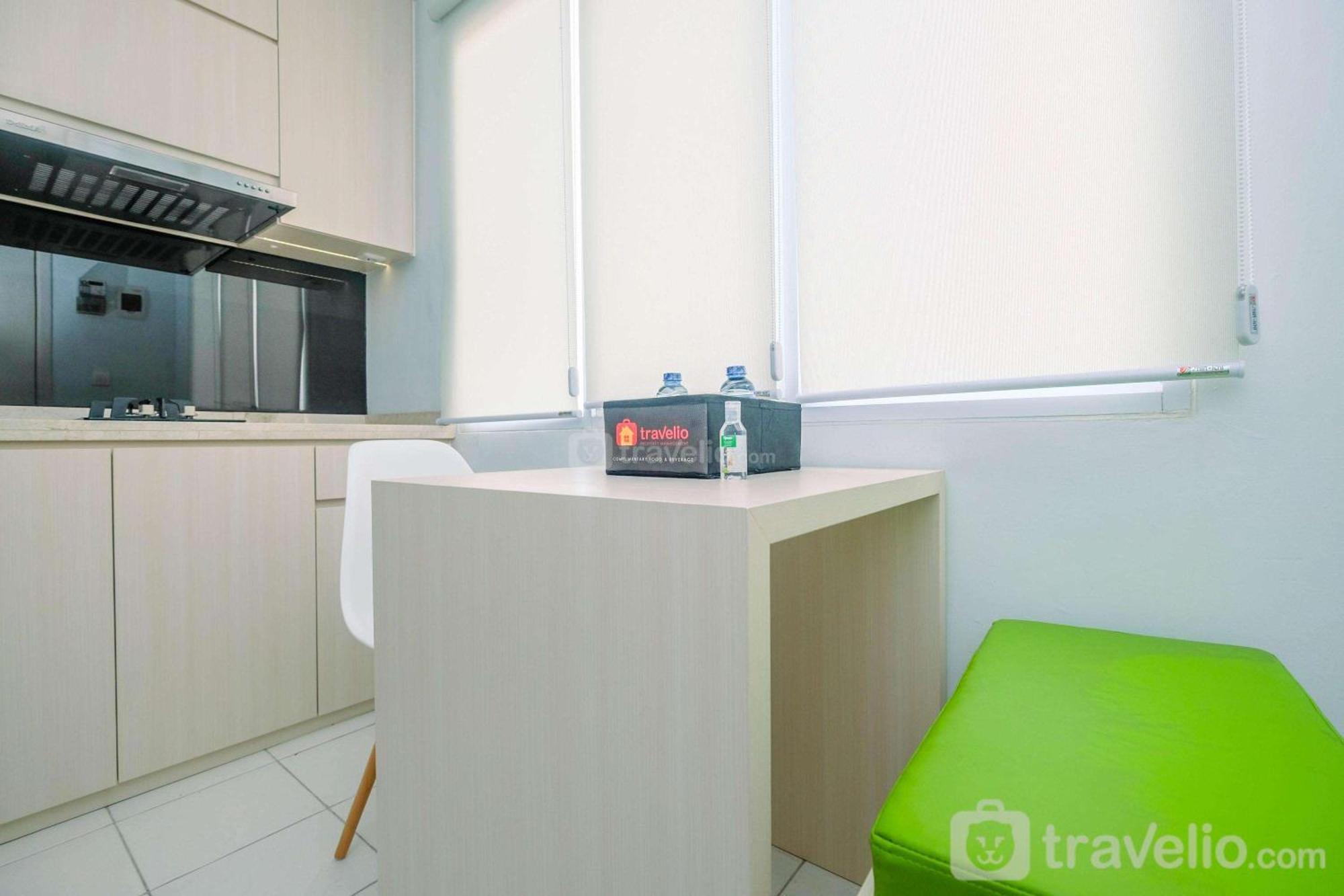 Comfy And Minimalist 1br Patraland Urbano Near Station By Travelio